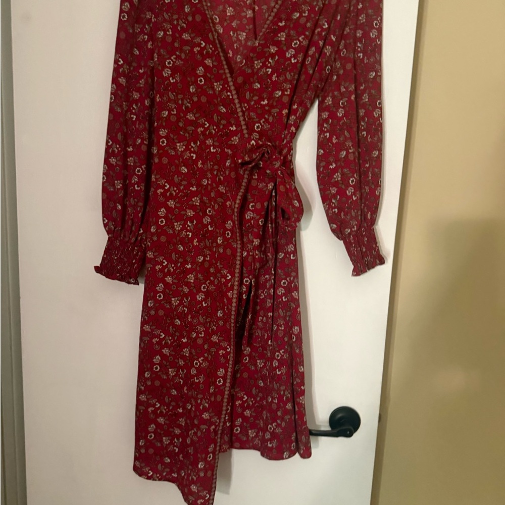 Max Studio Red Floral Long Sleeve Dress